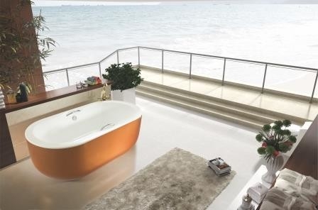 Acrylic Luxury Shower Bathtubs Free Standing Bath Tubs 650mm With Center Toe Tap Drain